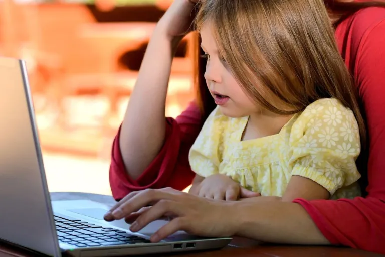 A Safe Internet for Young Generation